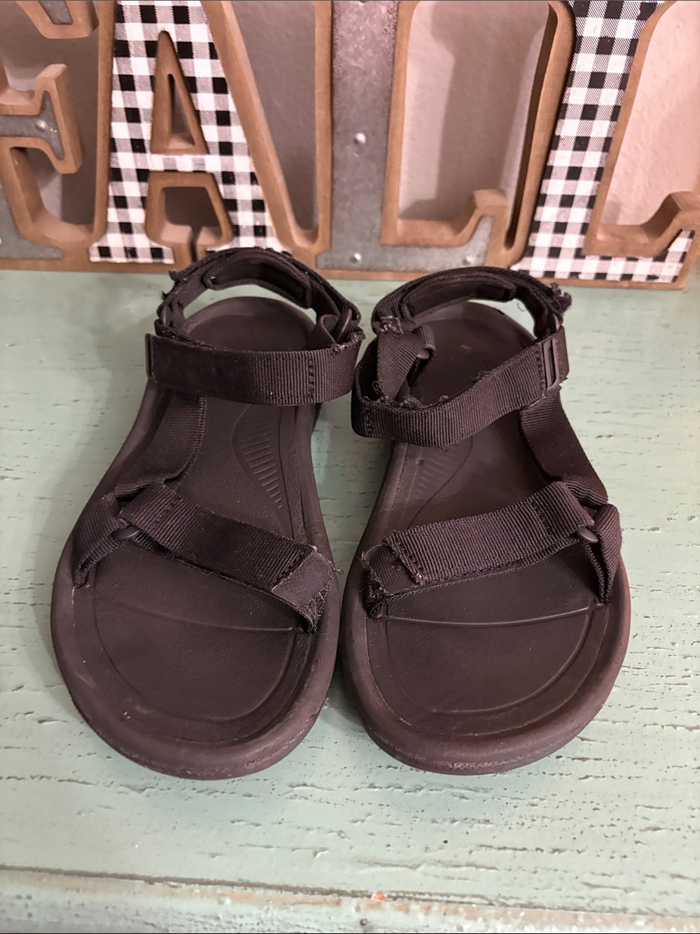 WosBlack Adjustable Strap Sandals